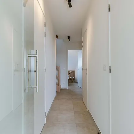 Huswell - Spacious, High-quality Duplex In オステンド