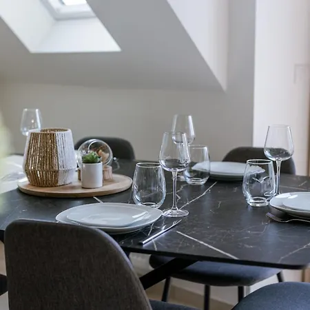 Huswell - Spacious, High-quality Duplex In Apartamento